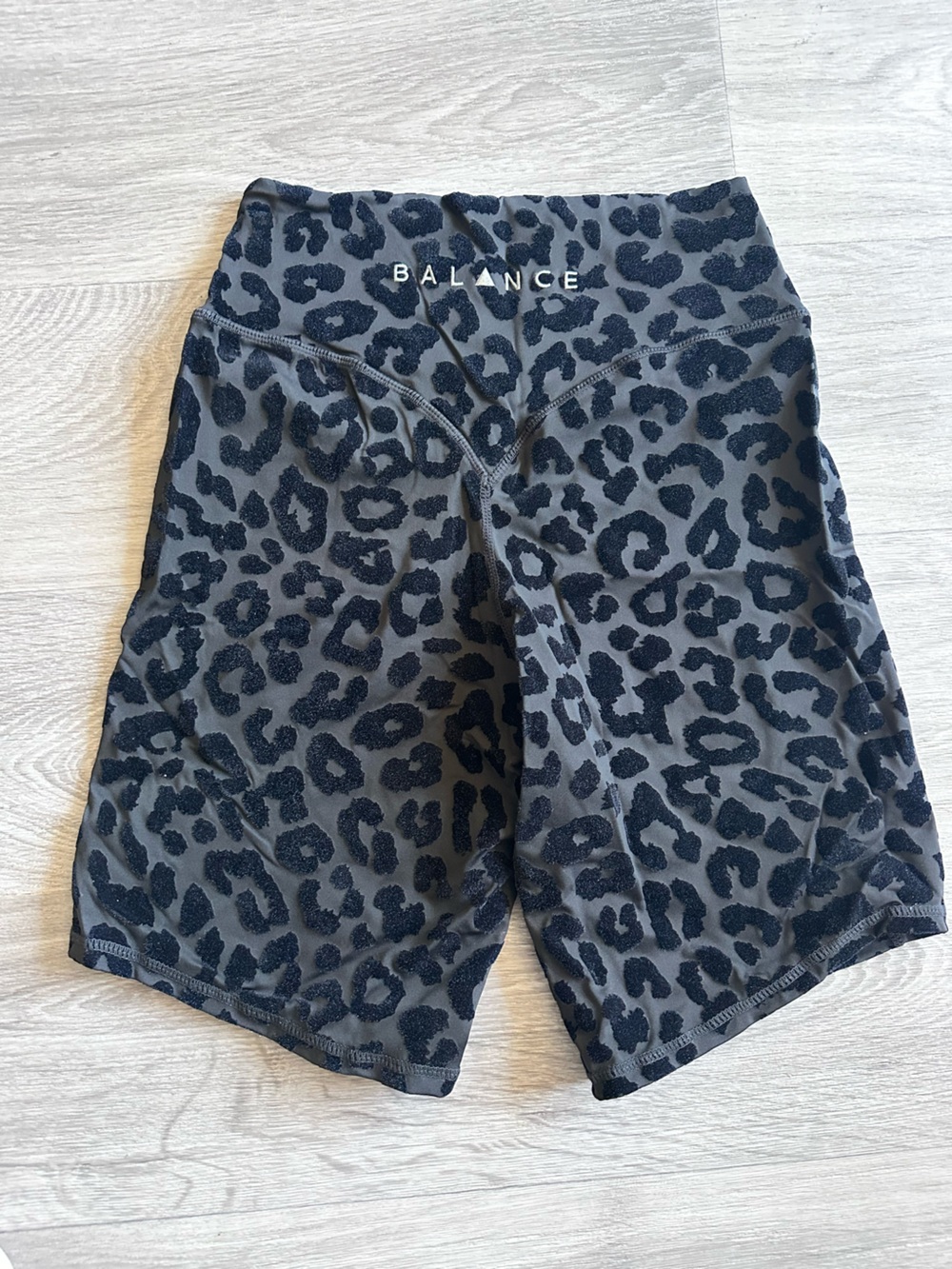 Vitality Lux Rider Short - Picture 3 of 4